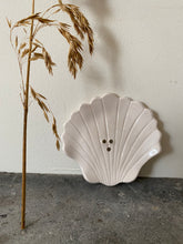Afbeelding in Gallery-weergave laden, Blanca Olmos | zeepschaal schelp