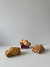 Afbeelding in Gallery-weergave laden, houten auto
