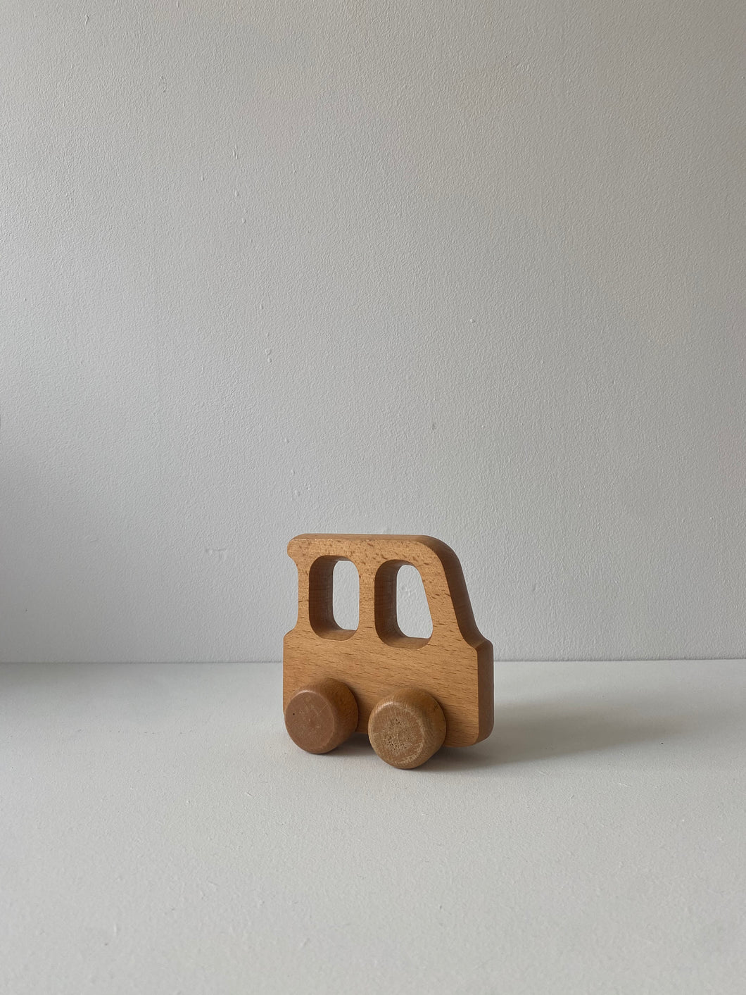 second life | vintage houten auto