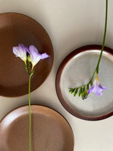 Afbeelding in Gallery-weergave laden, second life | set van 2 bruine borden
