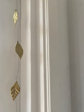 Afbeelding in Gallery-weergave laden, leaf garland
