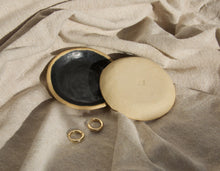 Afbeelding in Gallery-weergave laden, Blanca Olmos | klein schaaltje zwart
